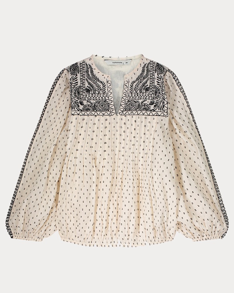 Blouse met embroidery