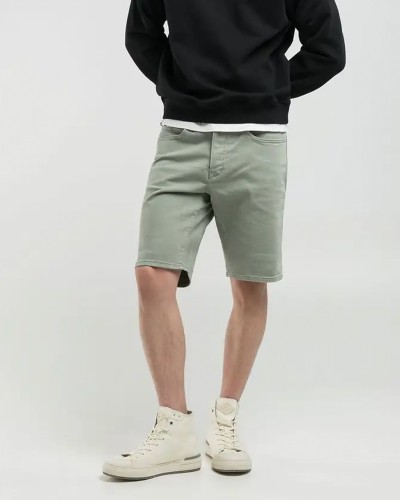 Tapered-fit shorts